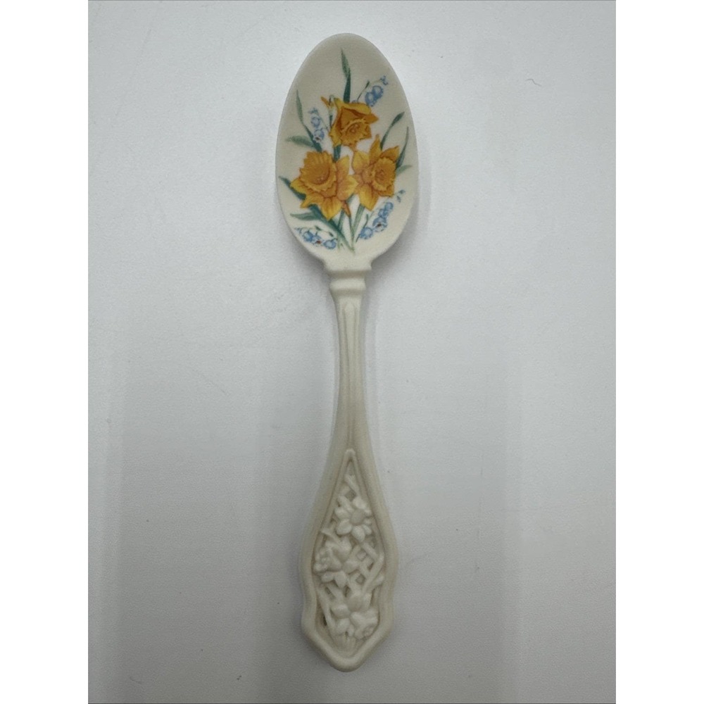 1988 Vintage Avon Porcelain Spoon American Favorite Flower Single Spoon Daffodil
